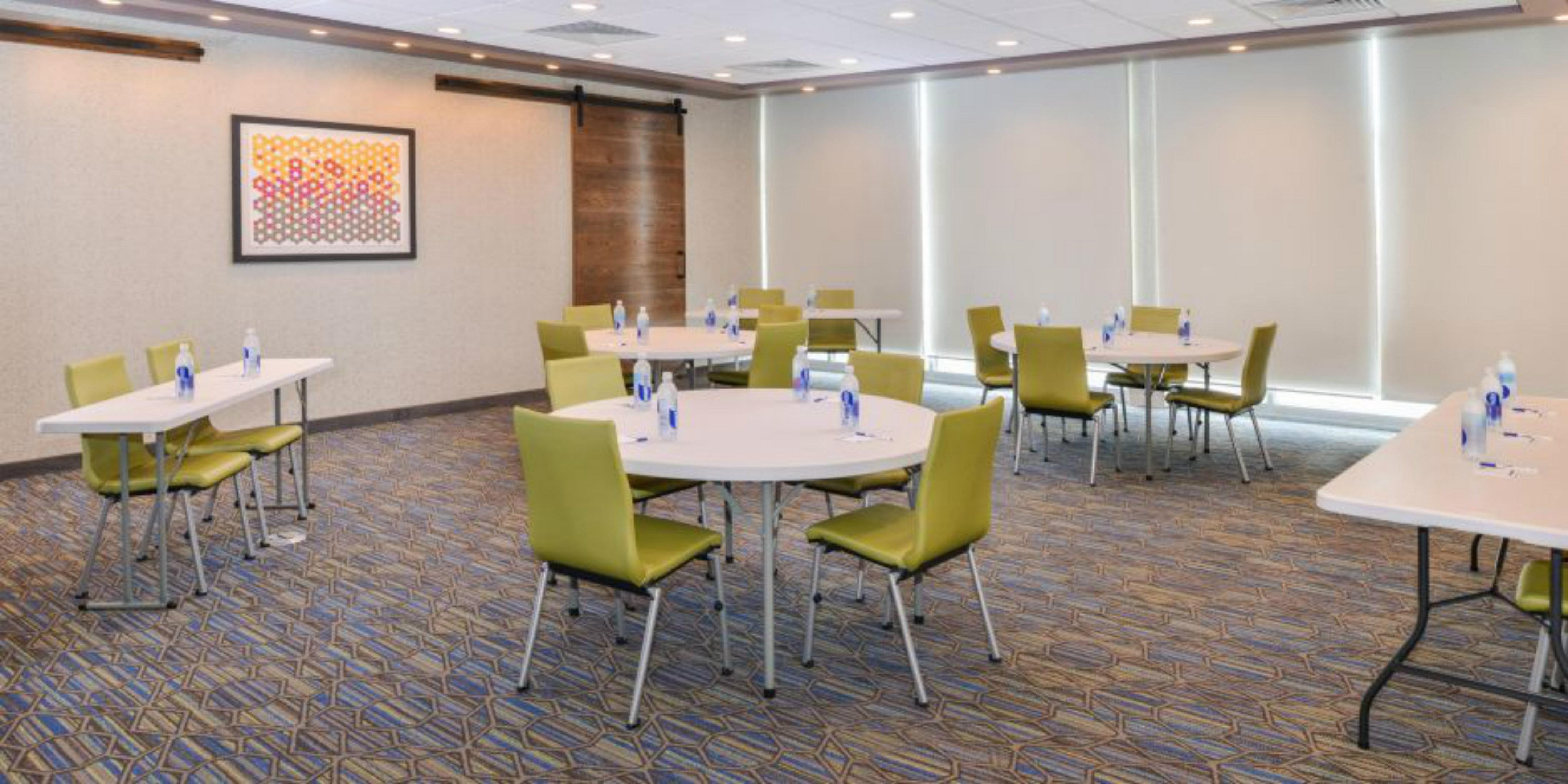 Holiday Inn Express - Alliance By Ihg Zewnętrze zdjęcie