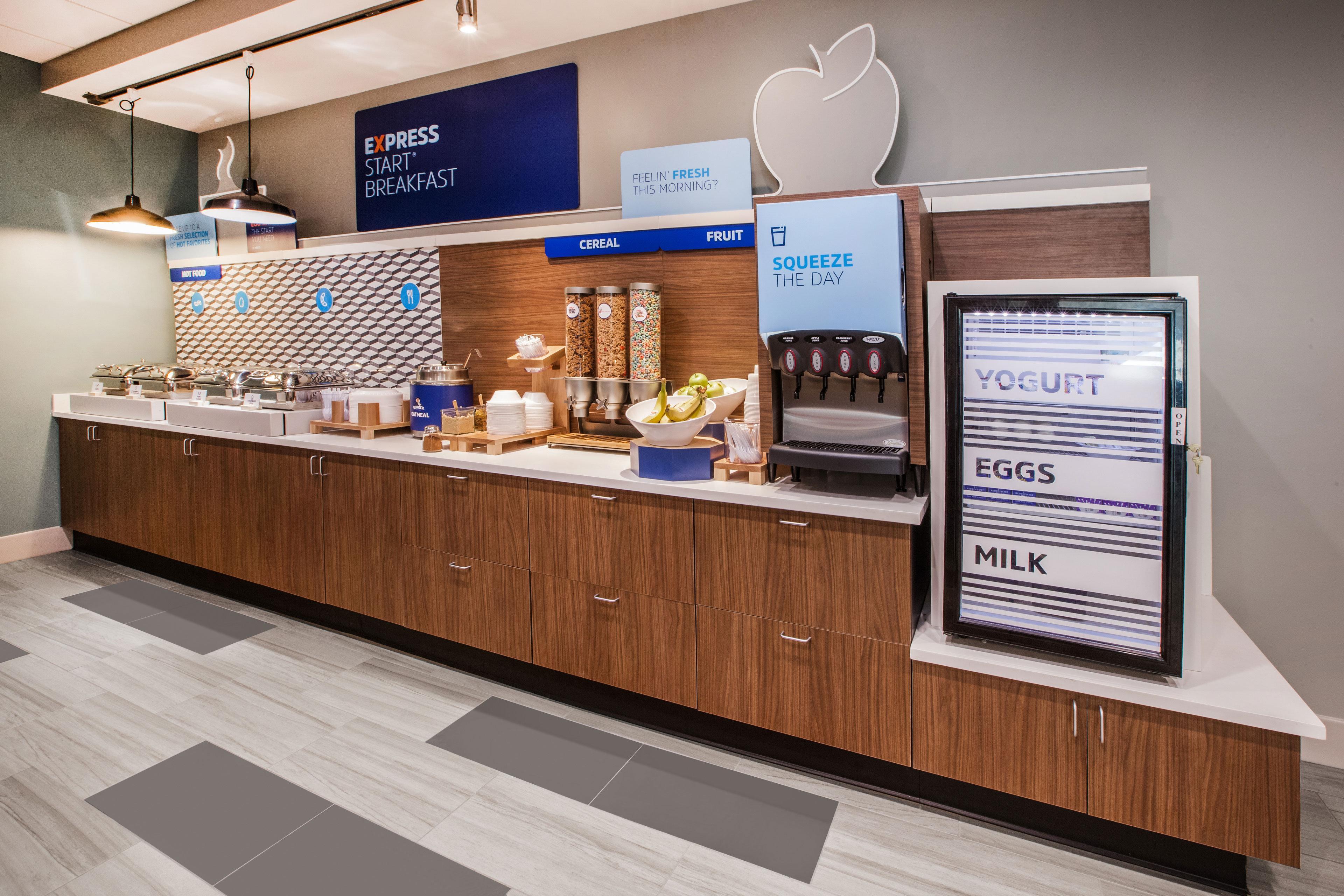 Holiday Inn Express - Alliance By Ihg Zewnętrze zdjęcie